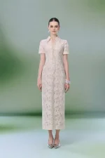 Đầm Midi Laling Ren Phom Ôm Cổ V Thắt Dây Tinh Tế