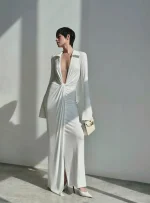 Đầm Dạ Hội Lespoir Trắng Tinh Khôi Cổ V Sâu Quyến Rũ Dáng Ôm Thanh Lịch - Ảnh 2