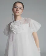 Đầm Suông Trắng OnonMM Voan Tay Phồng Hoa 3D Thanh Lịch - Ảnh 2