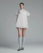 Đầm Suông Trắng OnonMM Voan Tay Phồng Hoa 3D Thanh Lịch - Ảnh 3