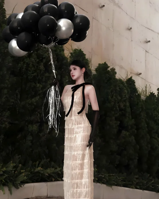 Beloved Size M - Đầm dự tiệc tua rua ánh kim quyến rũ