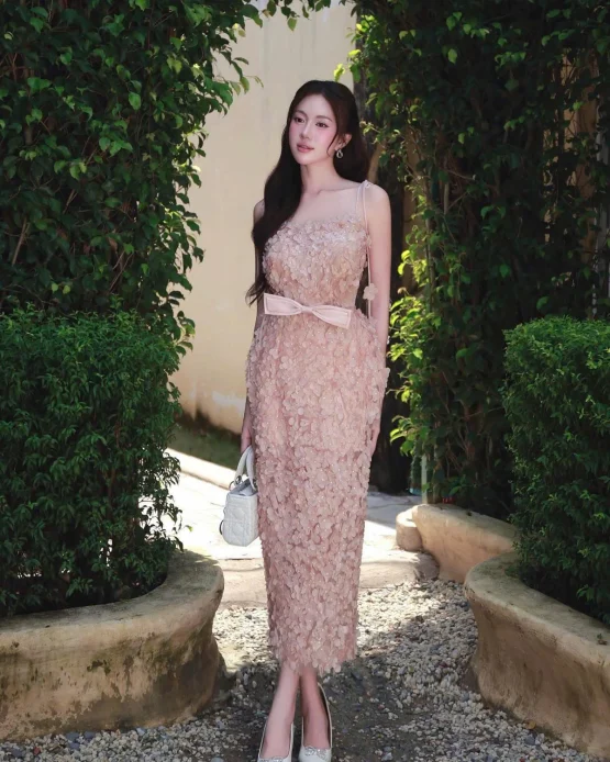 XY Bymyxy Size M - Đầm dự tiệc phom ôm đính hoa nổi