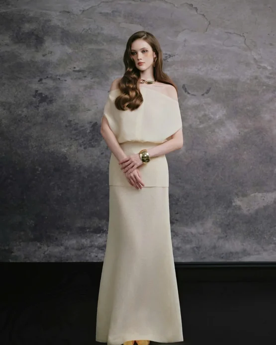 Delicate Size L - Đầm dạ hội trễ vai màu kem thanh lịch