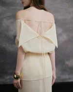 Delicate Size L - Đầm dạ hội trễ vai màu kem thanh lịch