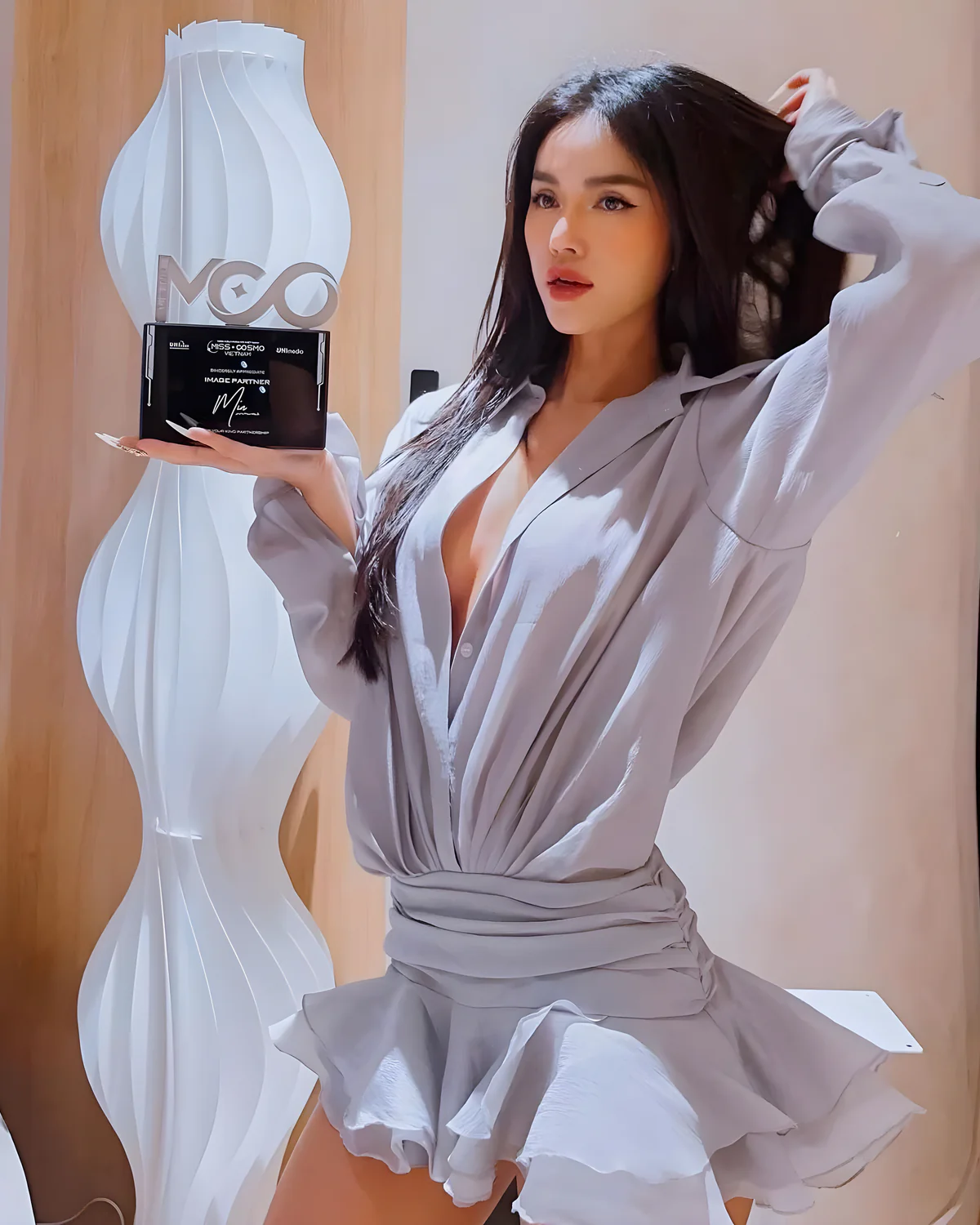 Datt Size S - Đầm ngắn tay dài xếp tầng màu xám