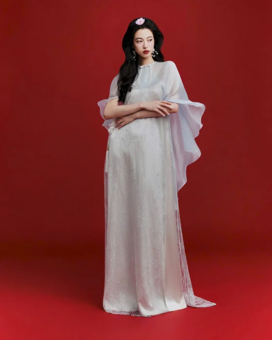 Ononmm Size M - Áo dài cách tân lụa xanh thướt tha