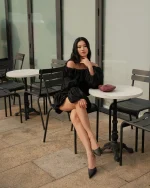 Datt Size M - Đầm ngắn đen trễ vai bồng bềnh