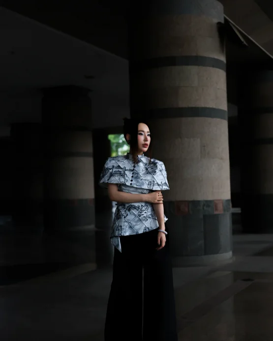 Keira Tong Size M - Set Áo dài cách tân họa tiết độc đáo