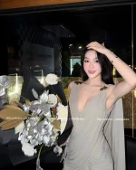 Mollynista Size FREESIZE - Đầm body tay dài màu nude sang trọng