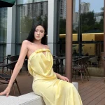 Nội địa Trung Size L - Đầm body lụa vàng hở lưng quyến rũ