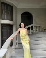 Nội địa Trung Size L - Đầm body lụa vàng hở lưng quyến rũ
