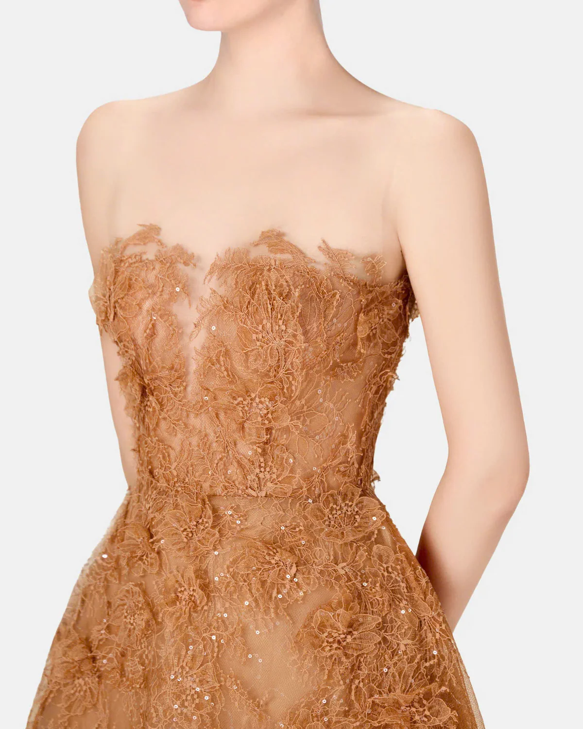 Size M_1.jpg Monstand Size M - Đầm dạ hội ren vàng đồng quyến rũ