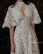 Jennie Choo Size L - Đầm ren trắng cổ yếm tay phồng