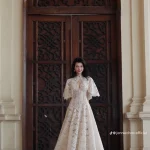 Jennie Choo Size L - Đầm ren trắng cổ yếm tay phồng