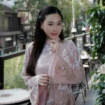 Lalin Size M - Áo dài cách tân ren đính sequin hồng