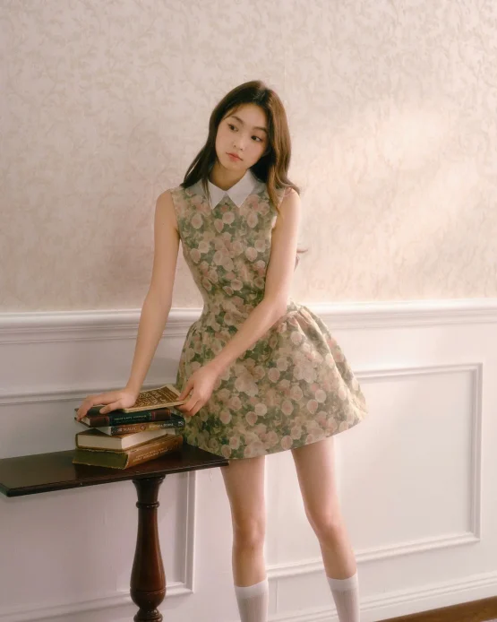 Recit Size M - Đầm xòe hoa nhí cổ điển