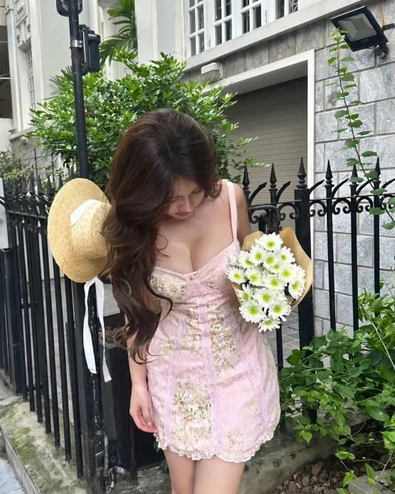 Le Pavot Size M - Đầm ren hồng pastel hoa nhí